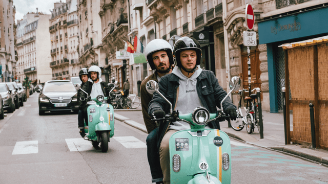 60c1d89b1cc3118abd9292e0_dstn0805_1_60cf3545b00f9_0-1 scooters YEGO