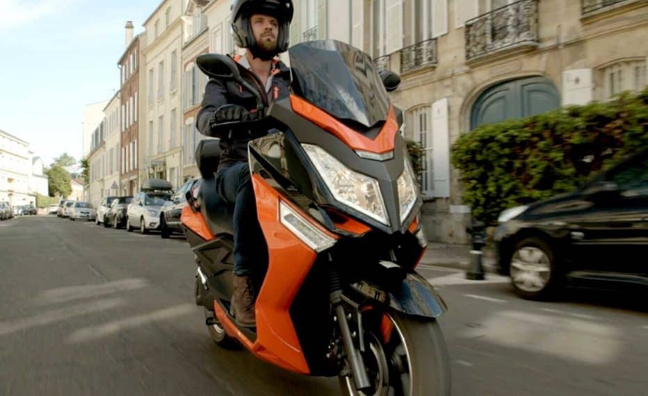 pink-fly-electrique_011220 maxi scooter électrique pink fly 125cc