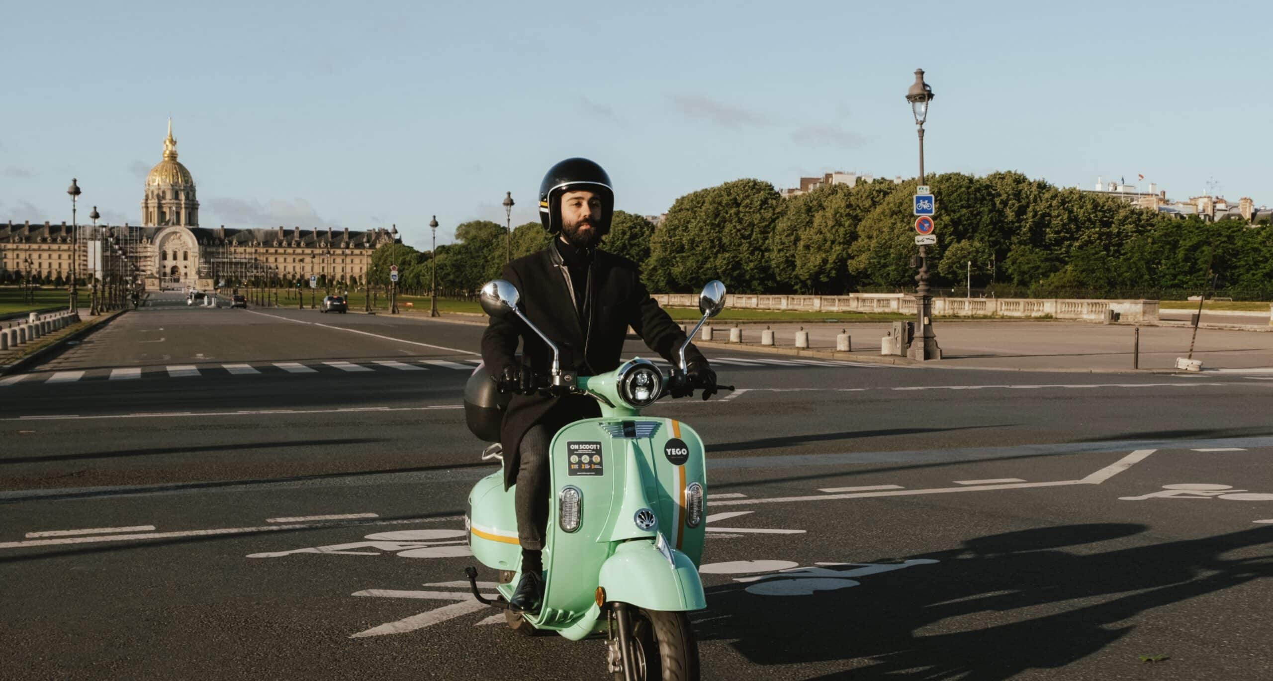 Scooter Pink Style à Paris location scooter electrique Paris - Pink Style