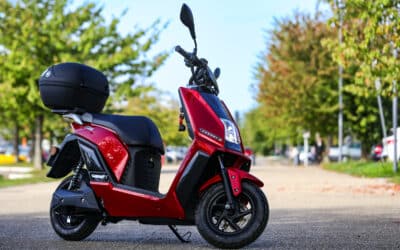[Cleanrider] Test Pink Me : que vaut ce scooter électrique urbain à petit prix ?